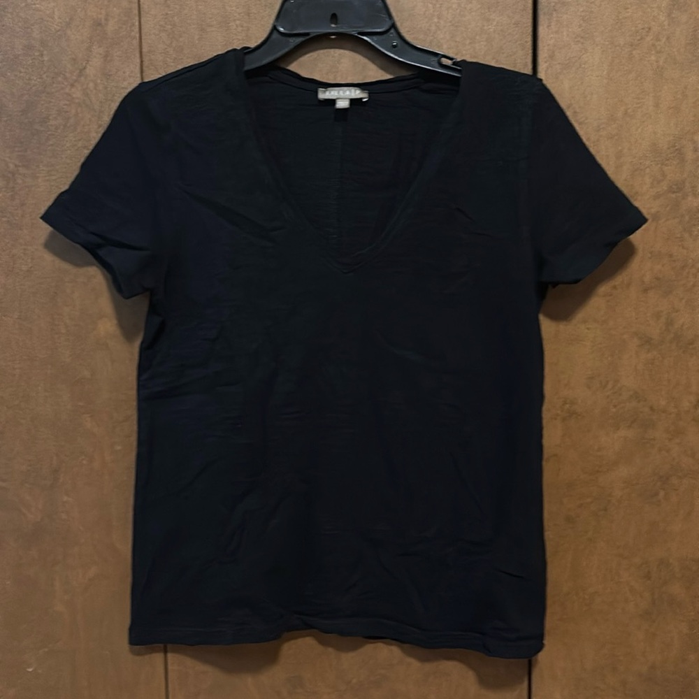 Lilla P V-Neck Tee, sz. small
